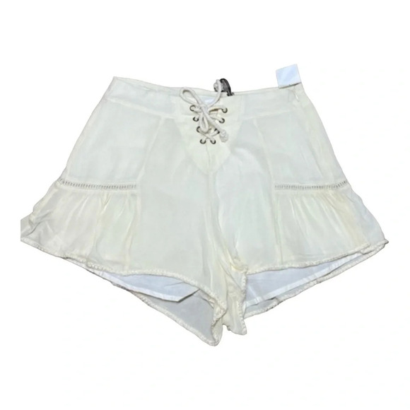 Somedays Lovin Ruffle Lace front Pheasant Shorts in Cream NWT - Picture 7 of 9